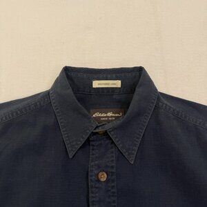 Eddie Bauer Men's Medium Blue Shirt Button Up Weathered Linen Vacation Solid